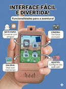 Walkie-talkie infantil com videochamada, tela de 2", bateria recarregável e alcance de até 300 metros em áreas abertas.